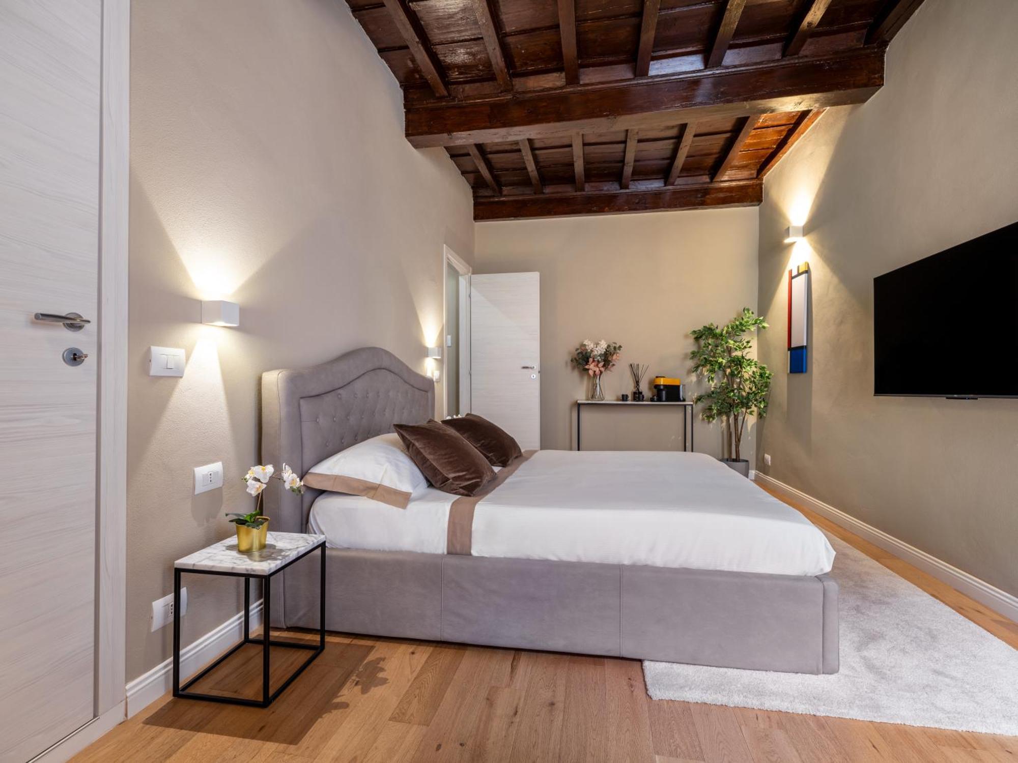 Santa Croce Luxury Suite - Dolcevita Holiday Florença Exterior foto